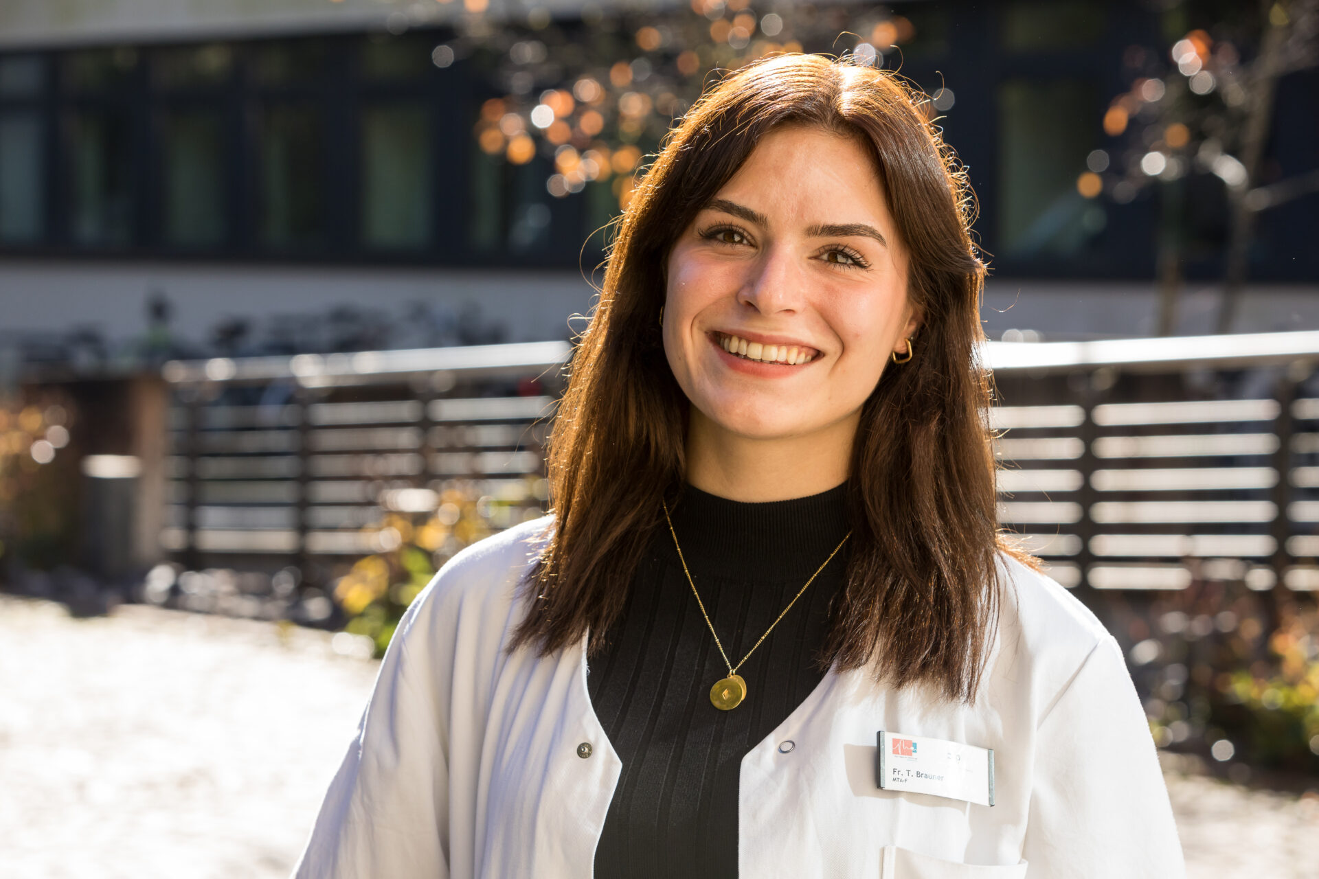 Porträt der lächelnden EEG-Leitung Tamara Brauner.