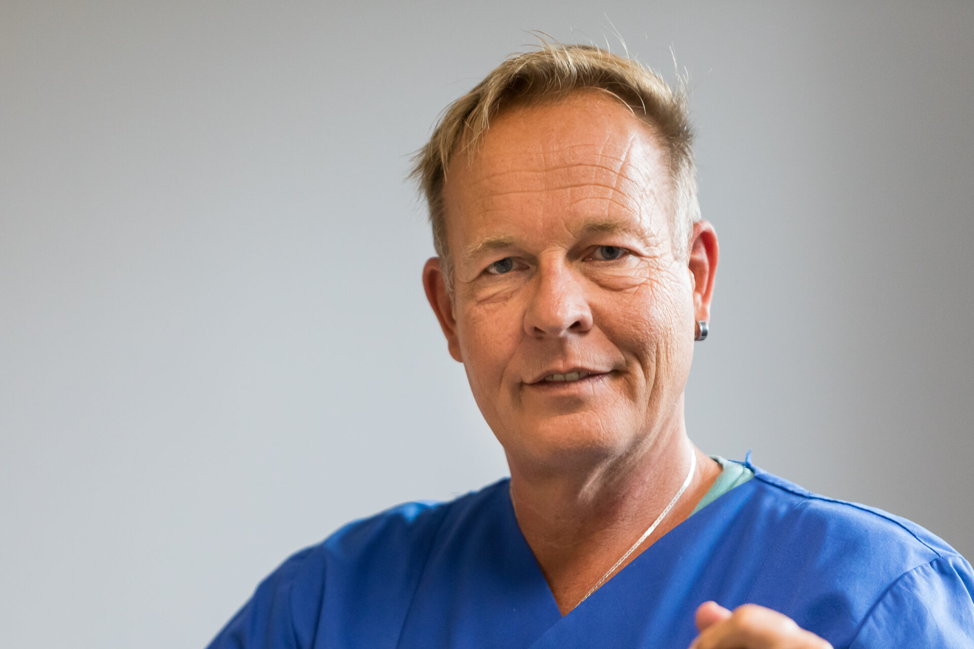 Porträt der Leitung der Physiotherapie Markus Rixecker.